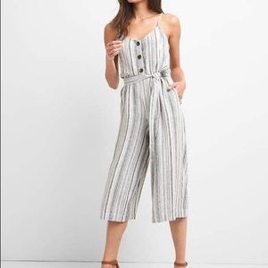 Gap linen jumpsuit straps